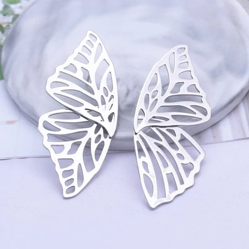 Hot Sale Hollow Big Butterfly Stud Earring for Women Metal Angel Wing Pendant Ear Statement Jewelry Party Christmas Gift